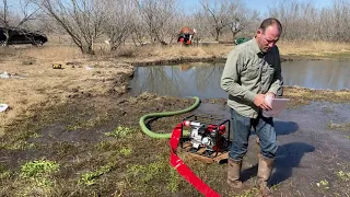 USING THE PREDATOR GAS WATER PUMP ON MY POND (EP 22)