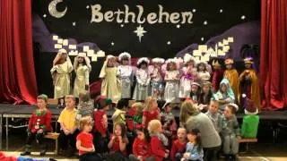 Boy falls during school nativity play - hilarious