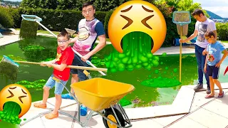 NE JAMAIS TROP ATTENDRE POUR NETTOYER LA PISCINE SALE !!! 🤢 (compilation 1H)