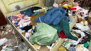 😨A PREGNANT WOMAN HAS TO GIVE BIRTH IN SUCH A BAD HOME, URGENT CLEANING