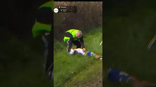 peter sagan crash, and care of an old man in a green jacket like the father of peter sagan