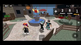 So i was playing MM2 with friend and saw RUSSIAN teamers...