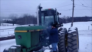 John Deere 4440 Cold Start