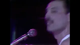 Queen - Bohemian Rhapsody (Live at Wembley 7/12/86) - DEFINITIVE Rags to Rhapsody Version