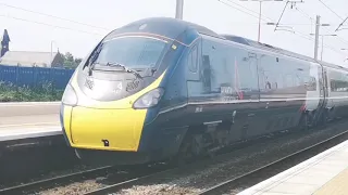 Trains at Wigan North Western ft47712&47593