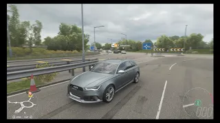 FH 4  // 2012 BMW M5 vs 2015 Audi RS6  // Acceleration Battle 0-300 km h