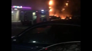 ТЦ РиО горит на Севастопольском