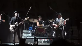 Neil Young - "Rockin' in a Free World" - 15/10/16 - Desert Trip / Indio - CA