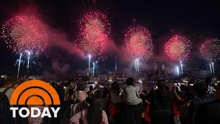 Macy's 2023 Fourth of July Fireworks light up New York City sky