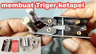 Make a slingshot trigger easily, low cost and how a slingshot catapult trigger works.