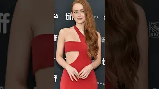 Sadie Sink standing ovation The Whale Sadie Sink Brendan Fraser The Whale Darren Aronofsky Tiff22