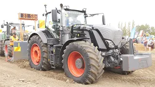 2019 Fendt 936 Vario Tractor Pulling a 2018 Fendt 828 Vario Tractor at the 2024 Mayfield A&P Show