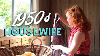 Day in the Life of a 1950s Housewife | Spring Edition