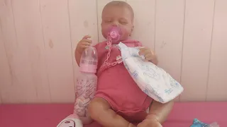 Rotina da manhã da bebê reborn Helena