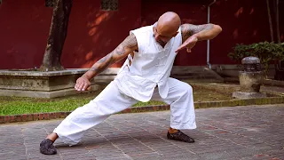 Demonstrating Qi - What It Means to be a Qigong Master