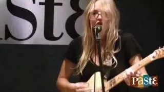 Lissie "Little Lovin'" live at Paste