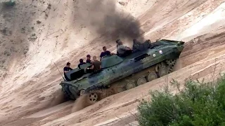 Tanks offroading - BVP 1, T-72