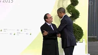 Главной темой первого дня Всемирной климатической конференции в Париже стала политика