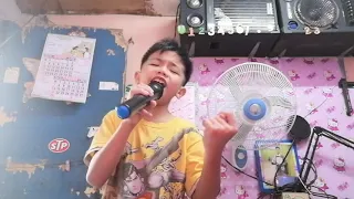 Powerful Voice  of a 10 year old  sings "PURE IMAGINATION"