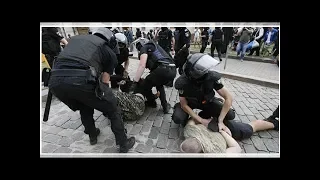 Kiev police arrest far-right protesters attacking gay pride march
