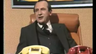 The Fall and Rise of Reginald Perrin: S02E05 (UK Comedy)