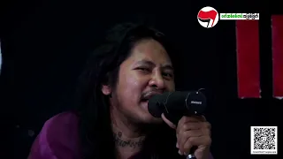 အညာအထာ - Novem Htoo (Revolution Show)