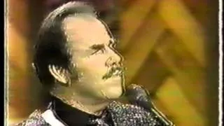 Slim Whitman It's A Sin To Tell A Lie (LIVE)