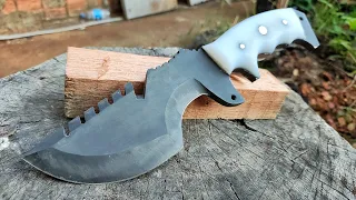 Knife Making - Making a Black and White Tracker Knife