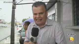 Carro foi  Arrombado por bandidos no bairro do Ernani Sátiro