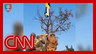 Soldiers raise Ukrainian flag in liberated village, video shows