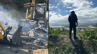 Police and volunteers clear roadblocks in New Caledonia | AFP