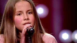 Emma- 'Believe' | Blind Auditions | The Voice Kids | VTM