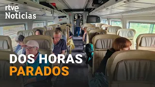 El TREN AVRIL que une GALICIA con MADRID se estrena con una AVERÍA y ENORMES RETRASOS | RTVE