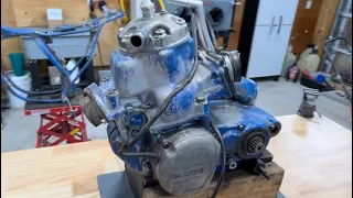 2 Stroke Motorcycle Engine Disassembly | 1986 Suzuki RM250