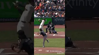 Jung Hoo Lee first homerun in San Francisco