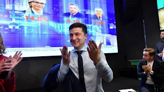 Comedian takes lead in first round of Ukraine’s presidential election