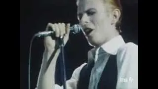 David Bowie-TVC 15 (live in Paris)