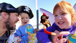 Snowy the PiRATE ELF!! our last Fairy Battle before Winter! Adley & Niko visit new Christmas Lights!