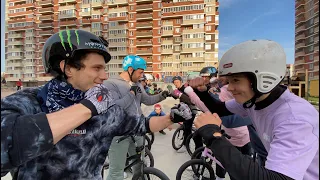 Game of BIKE! Толпа на толпу #КОЛЯМОЛОДОЙ