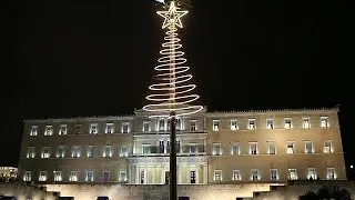 Греция: малоимущие пенсионеры получают рождественское пособие - economy