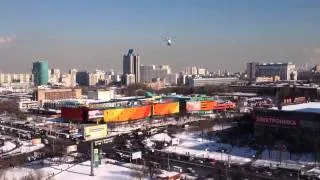 Взлёт вертолёта у метро Калужская, Москва