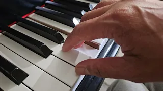 PIANO PRACTICE, Quick Tip! How to fix your fingering!