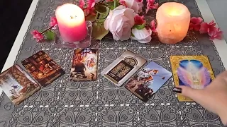 Wybierz kartę 💝 Czego On/ Ona oczekuje od Ciebie? 💝 Tarot 💝