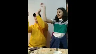 FUI ENSINAR MEU TIO A DANÇAR AS MENINAS DO TIK TOK 🤩😊🤣🤣