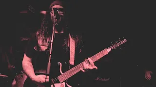 Brant Bjork - Too Many Chiefs... Not Enough Indians (Live at Pappy & Harriets) | Video By Sam Grant