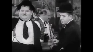 Laurel and Hardy - The Trail of the Lonesome Pine - Way Out West (1937)