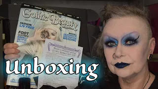 Gothic Beauty Unboxing !!