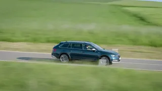 Škoda Superb Scout Driving Video