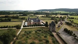 Le Château de Carrouges - Une restauration de la mémoire