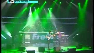 Freaks On Floor   live at MTV B Day 2009